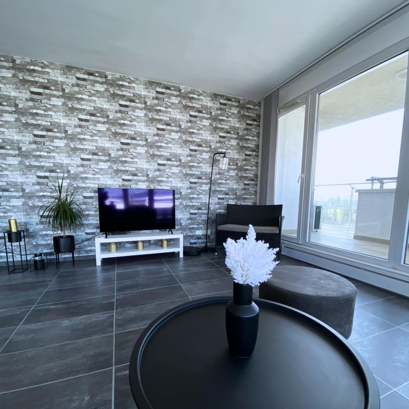 Highrise Horizon Penthouse Apartment Budapest Exterior photo